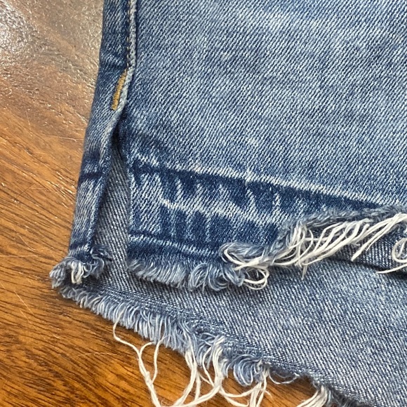 Rag & Bone Cutoff Short in Tully - Picture 6 of 10